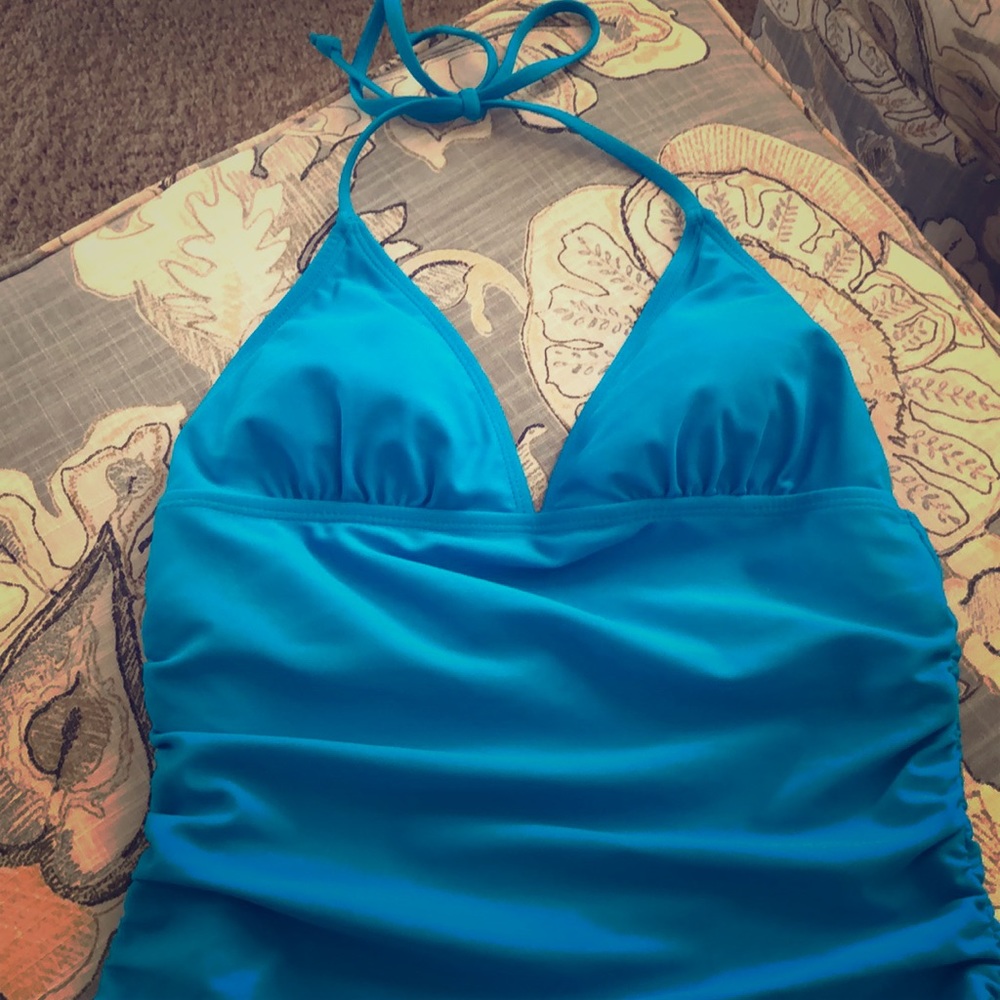 Old Navy one piece bathing suit